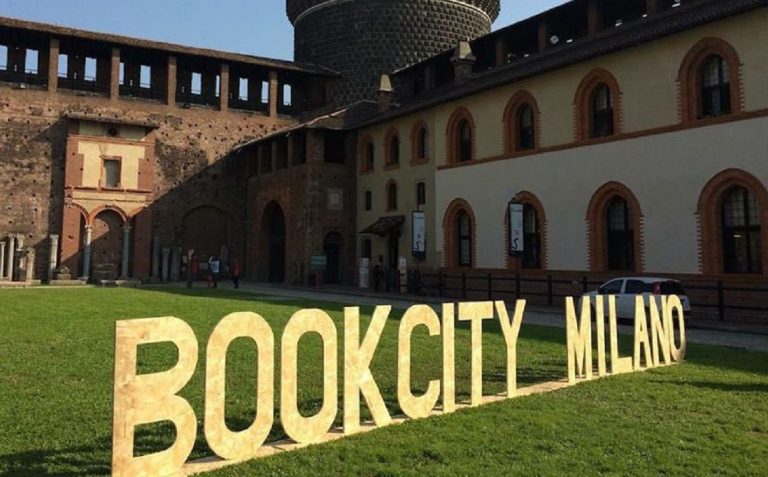 Pietro Ichino e Angela Lanzi al Bookcity 2019 di Milano.