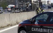 bus incendiato milano