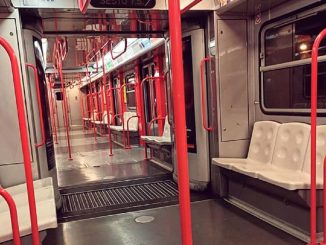 Coronavirus: metropolitane e treni mezzi vuoti a Milano