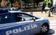 La polizia entra in via Gola