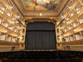Teatri di Milano chiusi per l’emergenza sanitaria: spettacoli sospesi fino al 3 aprile