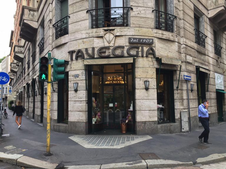 La pasticceria Taveggia di Milano