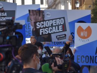 Proteste contro le chiusure Milano