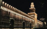 Gli effetti del lockdown: Milano deserta, la notte solo runner e pusher