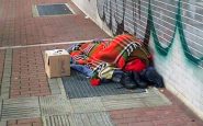 senzatetto morto milano