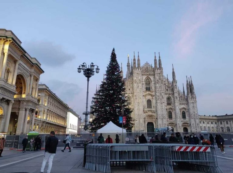 Albero Natale 2021, piazza del Duomo, Milano
