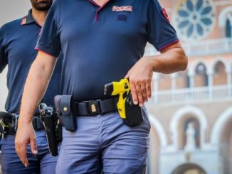 Sicurezza Milano: i ghisa potranno avere il taser?