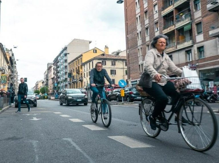 Ciclabile viale Monza: 276% di bici in più e incidenti in diminuzione