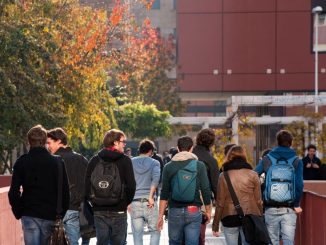Gli studenti tornano in presenza all'università: le nuove regole
