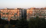 Caro bollette, a Milano solo il 7% delle case è in classe A: quanta energia viene consumata?