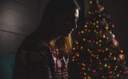 Sindrome del Natale (o Christmas Blues), cos’è e come affrontare il disagio psicologico durante le feste natalizie
