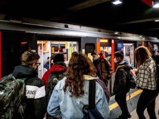 Tagli alle corse della metro di Milano per risparmiare