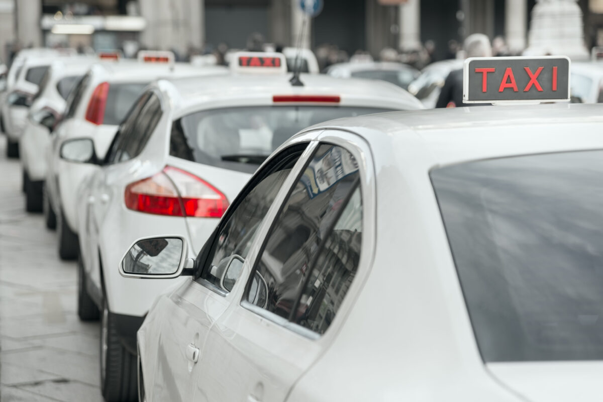 Taxi, il comune metterà a disposizione 150 licenze per trasporto disabili