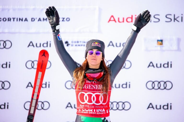 La campionessa italiana dello sci alpino nella sua sfida per il recupero dopo l'infortunio