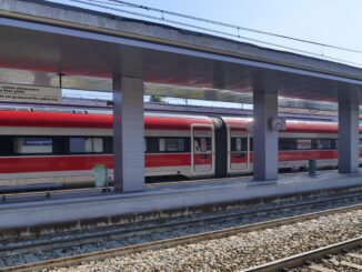 treni milano bologna ritardi bomba