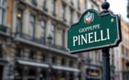 Insegna della Via Micene dedicata a Giuseppe Pinelli