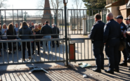 guasto al cancello del cimitero di nerviano provoca caos tra i visitatori 1750130086