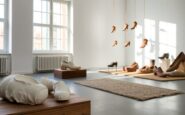 metamorfosi sottile unesplorazione artistica a milano python 1759222494