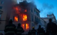 incendio a roma costringe allevacuazione di 300 persone python 1759708638
