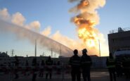 incendio in unazienda chimica a milano causa evacuazioni 1760687323