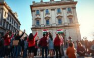 occupazione del liceo berchet a milano solidarieta per gaza 1760078200