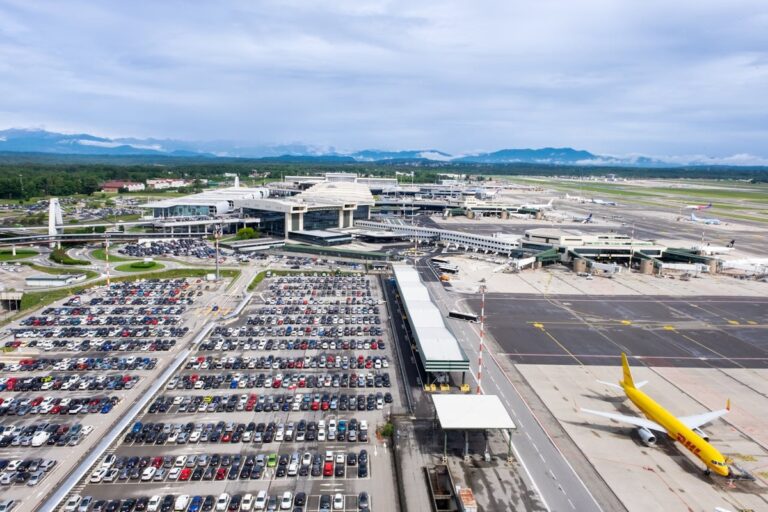 Servizi smart per una sosta senza stress all’aeroporto