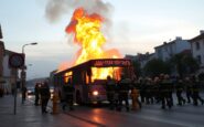 incendio autobus a sesto san giovanni intervento efficace dei vigili del fuoco 1766597396