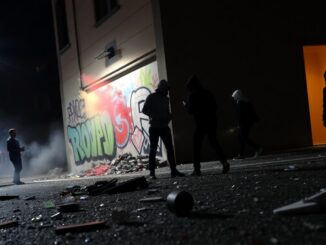 vandali in azione disordini a trezzano e buccinasco durante il weekend 1770209268