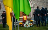 funerali di umberto bossi a pontida cori per la padania e tensioni nella lega 1774310181