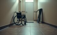 Bagno su un gradino nella sede de I Ragazzi di Robin a Segrate: l'appello per l'accessibilità